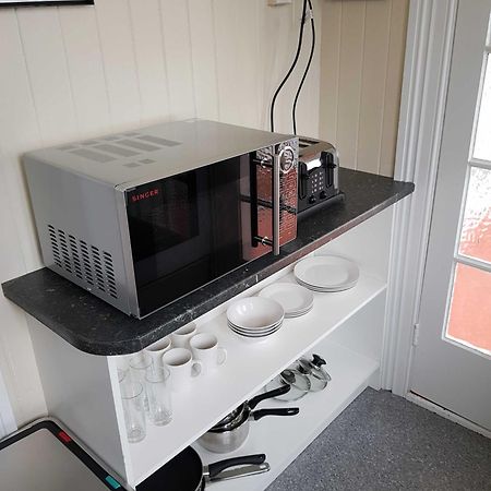 Haka Lodge Ponsonby Оукланд Екстериор снимка